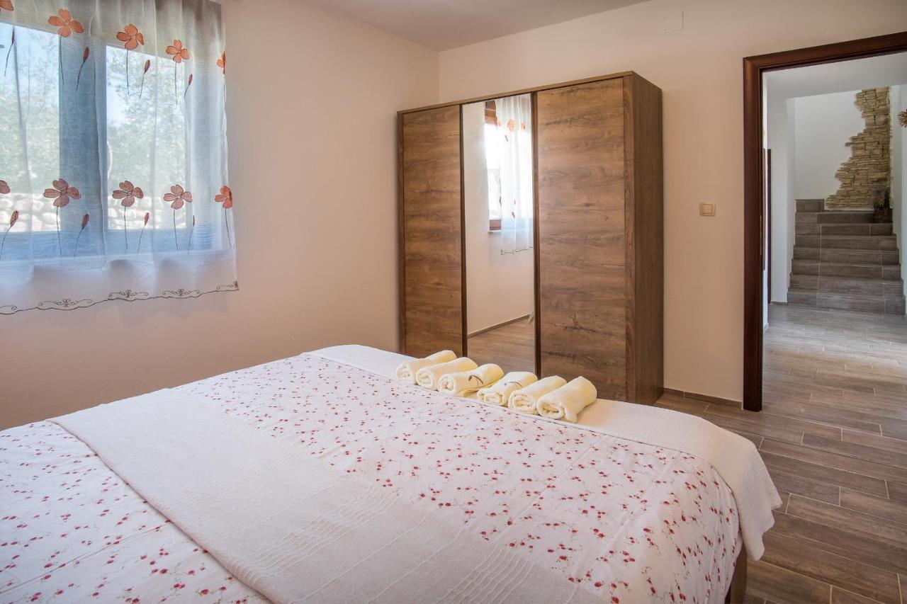 Linardići Villa Dijana West מראה חיצוני תמונה
