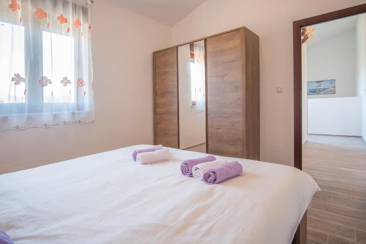Linardići Villa Dijana West מראה חיצוני תמונה